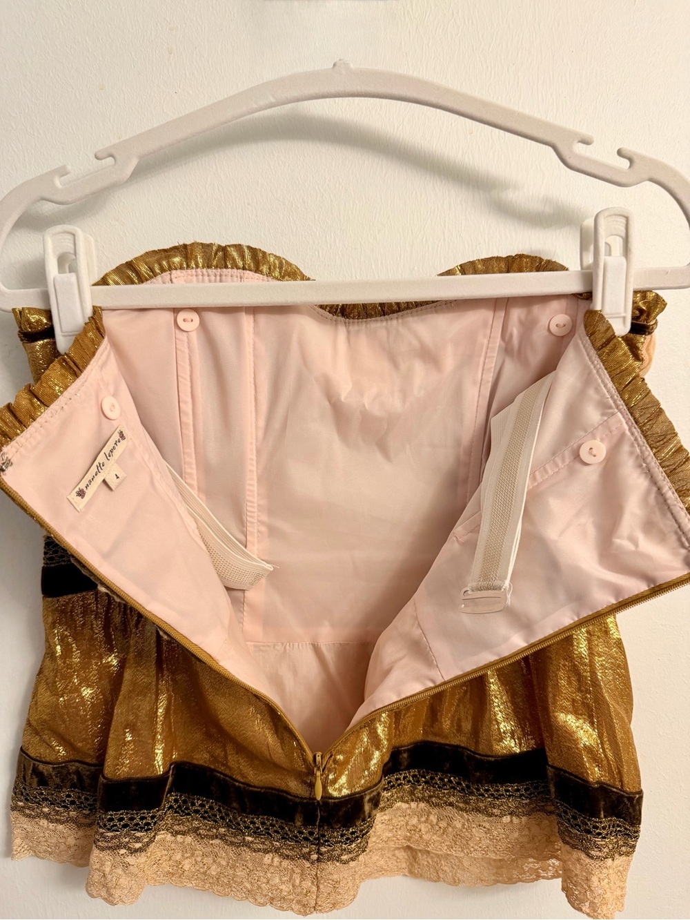 Nanette Lepore Blush Strapless Bustier with Gold Ruffle Trim Size 4 - Picture 6 of 7